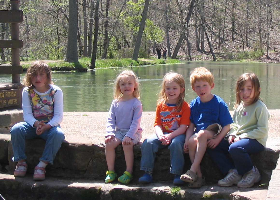 2007_04_21 kids at Maramec Springs.jpg